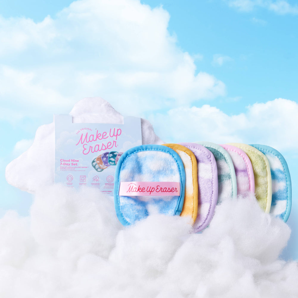 Cloud 9 Set & Cosmetic Bag