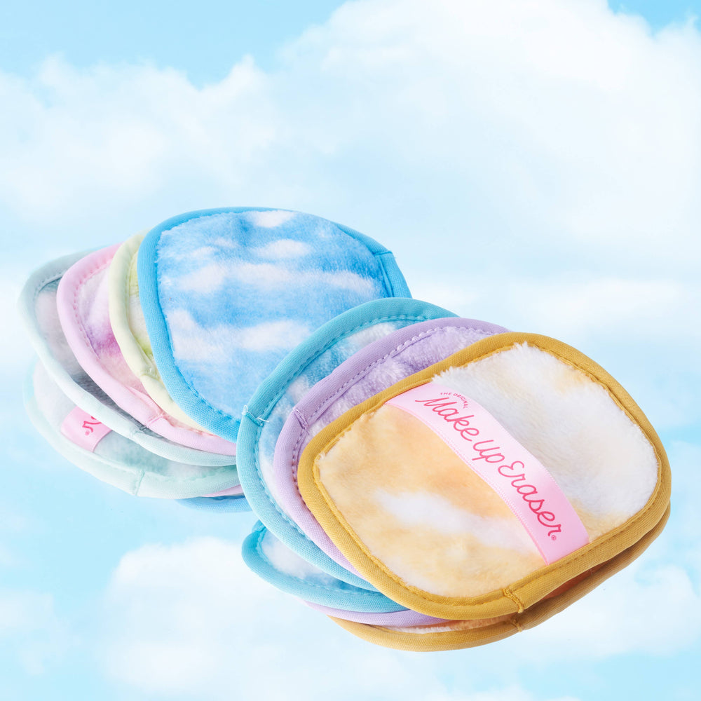 Cloud 9 Set & Cosmetic Bag